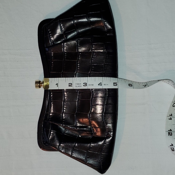 Clutch 🥳 - Picture 6 of 7